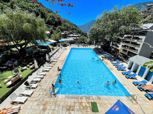 Πισίνα, Hotel & Apartahotel SERHS Cosmos in Escaldes