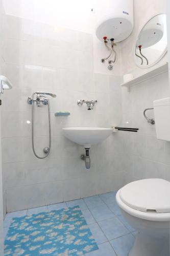 Vannas istaba, Studio Kabli 10225a in Putnikovici