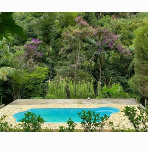 Casa com churrasqueira piscina privativa em São Pedro da Serra - Perto de Lumiar