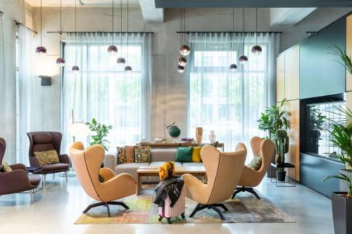 MOXY Frankfurt Airport - image 11