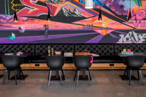 Moxy Frankfurt Airport - image 11