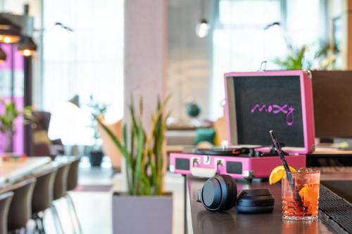 MOXY Frankfurt Airport - image 14