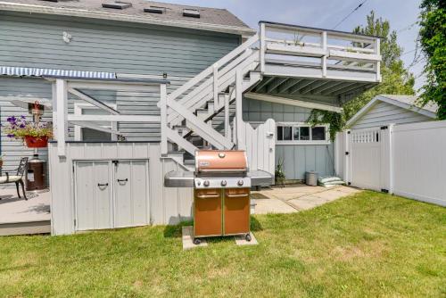 Trendy Chautauqua Lake Vacation Rental!