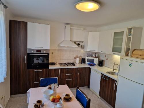 Two-Bedroom Apartment with Terrace and Sea View image 6