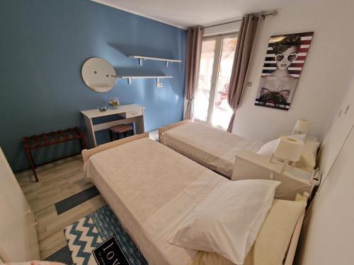 Two-Bedroom Apartment with Terrace and Sea View image 10