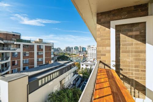 Delightful 1BR Sydney City Escape - main image