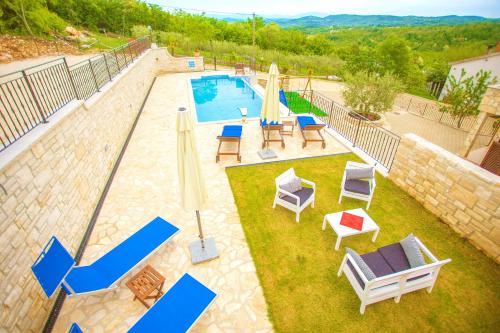  Villa Lara in Karojba