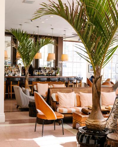 476843327 The Betsy Hotel, South Beach