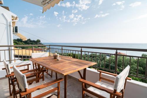 Costa Mare in Vrachos