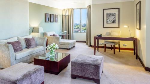 476848386 Crowne Plaza Porto by IHG