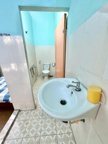 Bathroom, BB Tai Thinh in Nghia Chanh