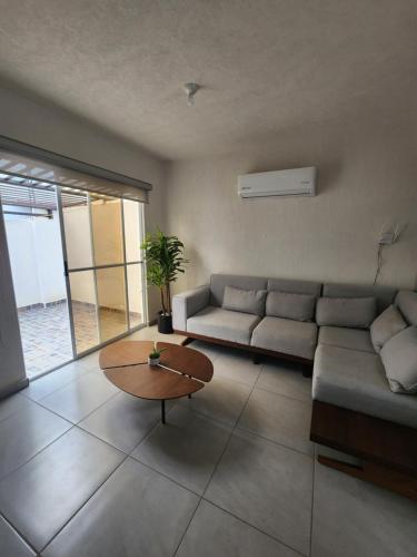 Casa Minerva in Naranjo, Mexico