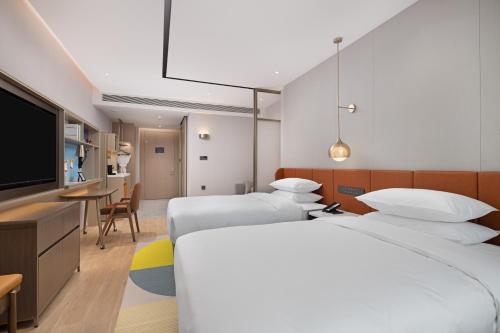 2 double beds