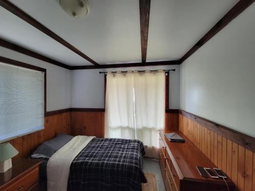 Chalet with great lake view, Gracefield (zdjęcie 5)