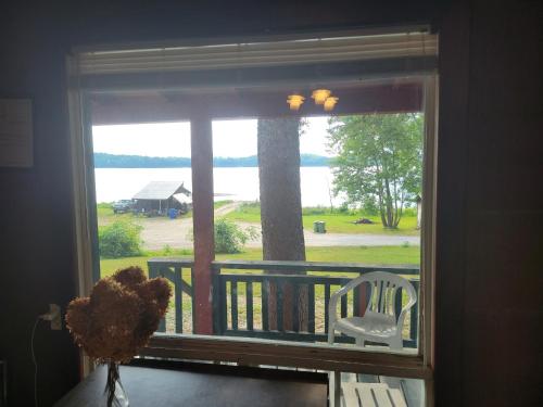 Chalet with great lake view, Gracefield (zdjęcie 10)