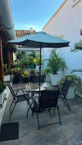 HOTEL PLAZA BOLIVAR MOMPOX ubicado en el centro histórico con parqueadero interno