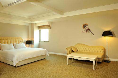 Guestroom, Asia Emperor Hotel near Tainan Airport