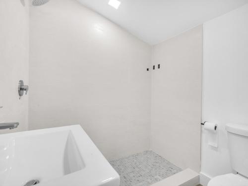 Elegant & Brand New Studio in Prime Location in Miami, USA