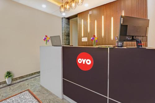 OYO Flagship Hotel Royals