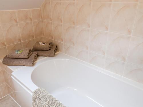 Mulgrave Cottage - image 8