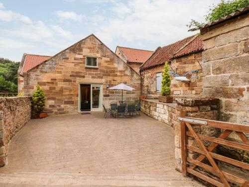 Mulgrave Cottage - image 14