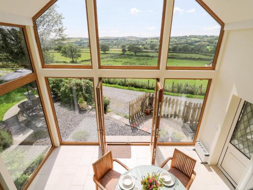 Llety'r Wennol - image 8