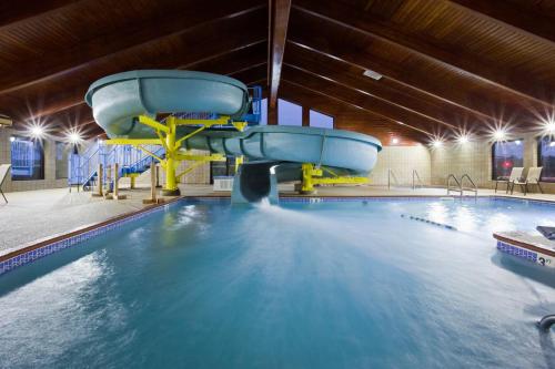 Americinn By Wyndham Shakopee Near Canterbury Park