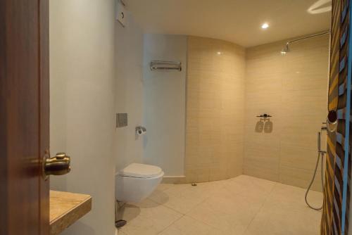 Bathroom, Emerald Hotel in Aizawl