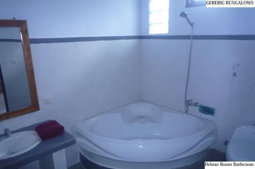 Gerebig Bungalow Room Type - Deluxe Double Room with Garden View