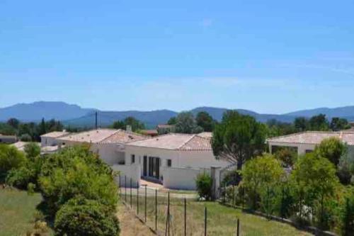 L’échappée belle Au cœur de la Provence verte - Location saisonnière - Saint-Maximin-la-Sainte-Baume