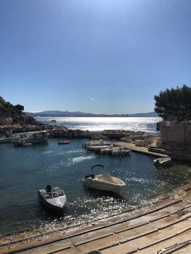 La Villa de Niolon au coeur de la calanque vue mer - Accommodation - Le Rove