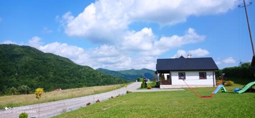 Domki Wichrowe Wzgórze Bieszczady - Accommodation - Bukowiec