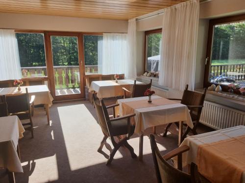 อาหารและเครื่องดื่ม, Pension-Gastehaus Waldhof in ซีดลิงเฮาเซิน
