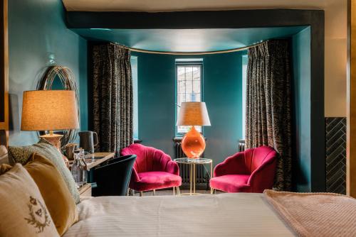 George Hotel - image 7