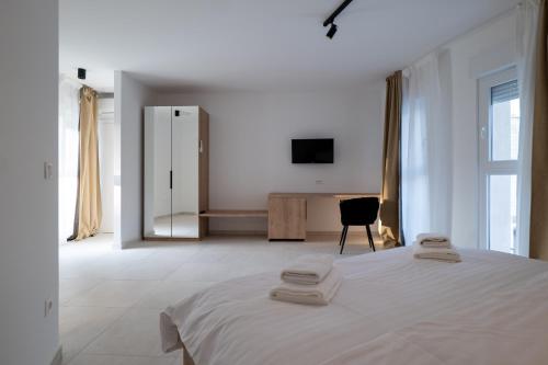 1 queen bed