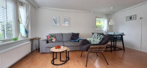 Chalet Esdoorn in Putten, Gezellig en Luxe gerenoveerd in Putten