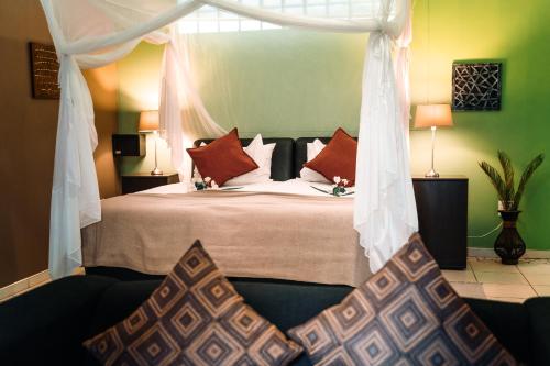 Gabus Safari Lodge in Otavi