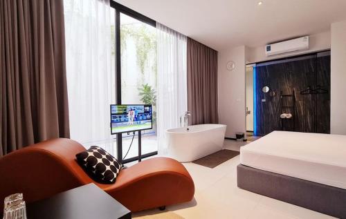 Innlux Phuket