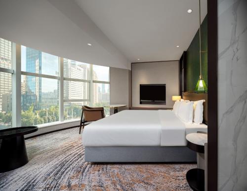 Shanghai Hotel in Huaqiangbei