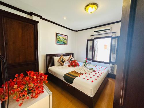 Superior Double Room room in Thatsaphone Hotel