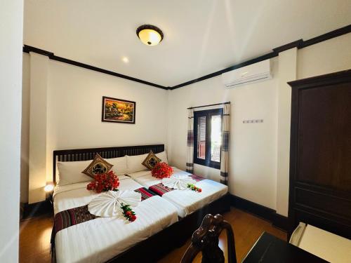 Superior Twin Room image 2