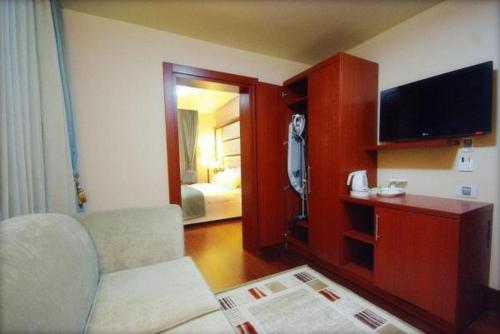 Dareyn Hotel - image 4