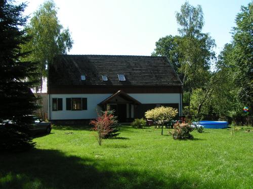 Aulichówka - Dom Wakacyjny i Squash - Hotel - Gryżyna