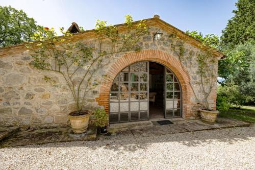 Studio With Pool And Orchard - Happy Rentals