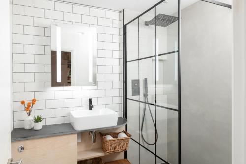 Number 4 - Stylish 1 bedroom house in Truro, Cornwall, Truro (zdjęcie 3)