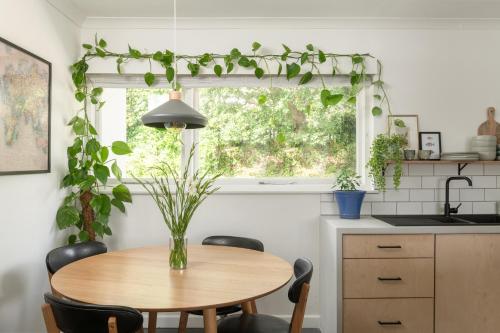 Number 4 - Stylish 1 bedroom house in Truro, Cornwall, Truro (zdjęcie 5)