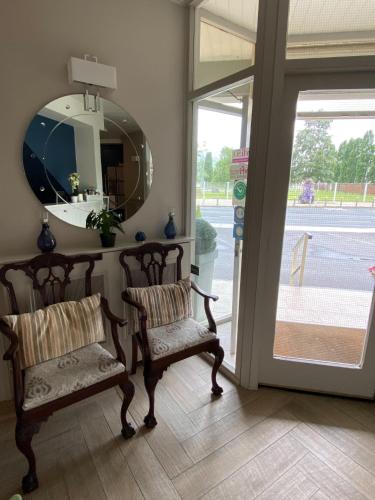 The Town House Hotel 5