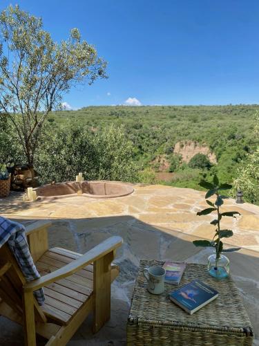 Surrounding environment, Echoes of Eden: River Retreat in Naivasha