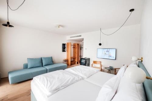 Book the Superior Double or Twin Room with Garden View Superior Double or Twin Room with Garden View