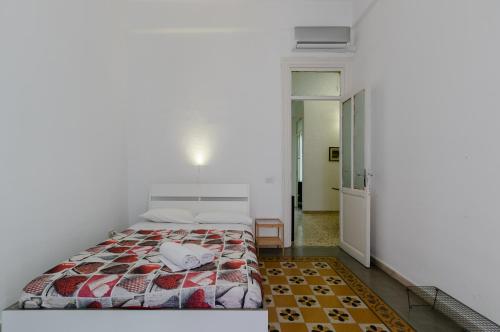Apartment with Balcony image 5